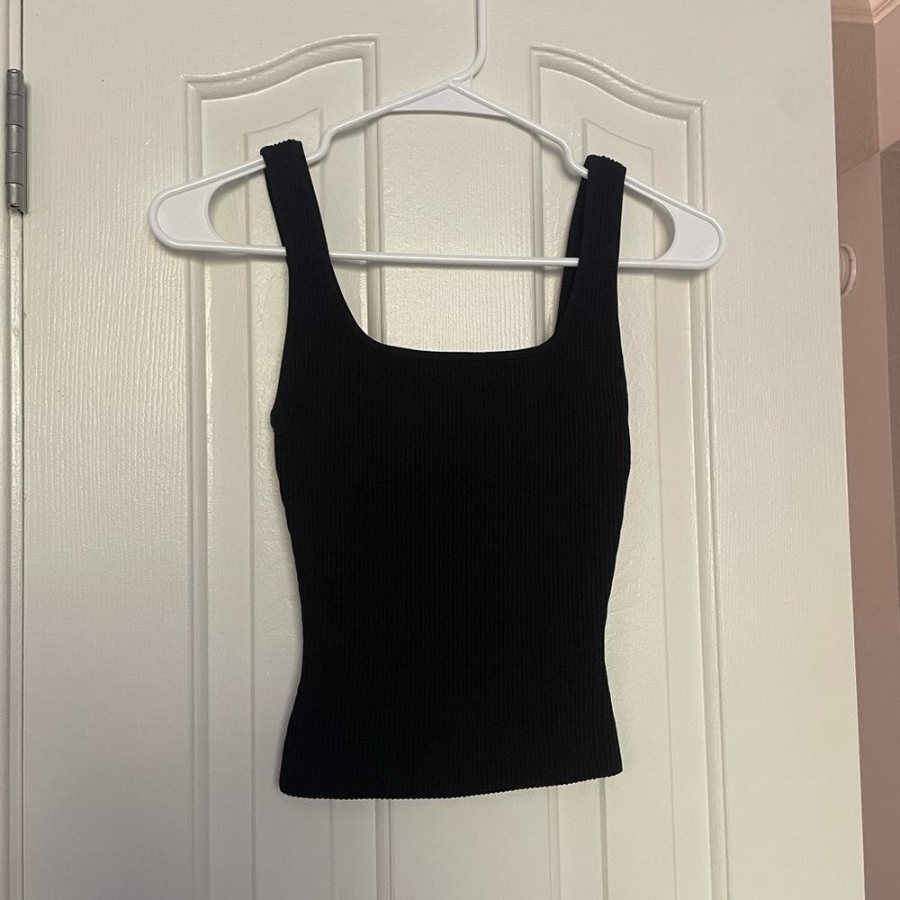 Babaton Aritzia Contouring Ribbed Tank